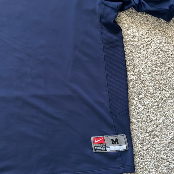 Men’s Nike T-Shirt - Picture 2 of 7